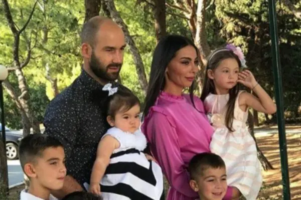 Η Οικογενειακή Ζωή του Βασίλη Σπανούλη image 1