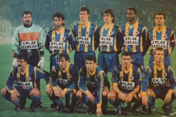 Fenerbahçe: Η Ιστορία και οι Επιτυχίες της Ομάδας