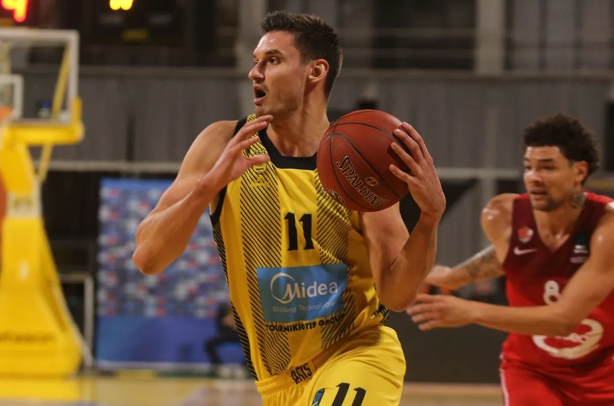 Ναπολι και Ιντερ: Η Νίκη της Ναπολι με 3-1 σε Έναν Συναρπαστικό Αγώνα