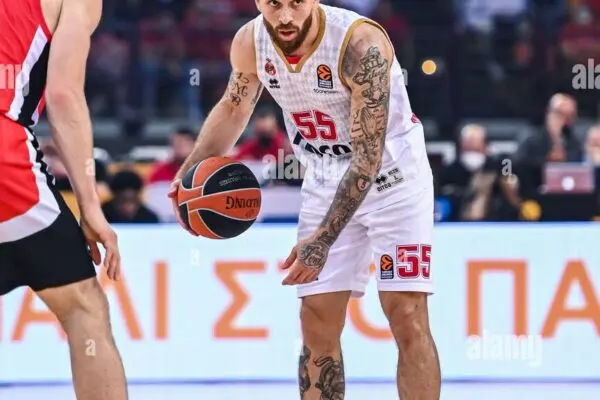 Mike James: Ο Αθλητής και Ιδρυτής Μη Κυβερνητικής Οργάνωσης