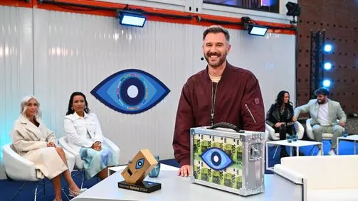 Big Brother Live: Η Τηλεοπτική Εκπομπή που Ενθουσιάζει το Κοινό