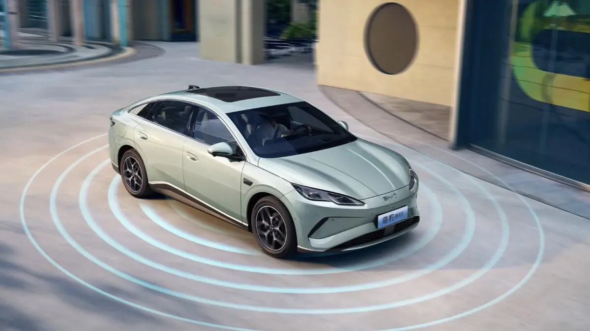 BYD: Η Κινέζικη Εταιρεία που Επαναστατεί στα Ηλεκτρικά Αυτοκίνητα