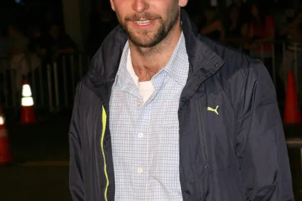 Bradley Cooper: Η Καριέρα και η Σημερινή του Θεατική Εξέλιξη