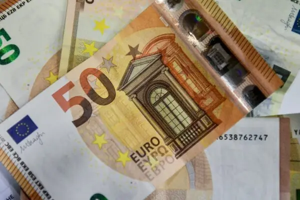 Όλα όσα πρέπει να γνωρίζετε για το επίδομα 250 ευρώ image 1