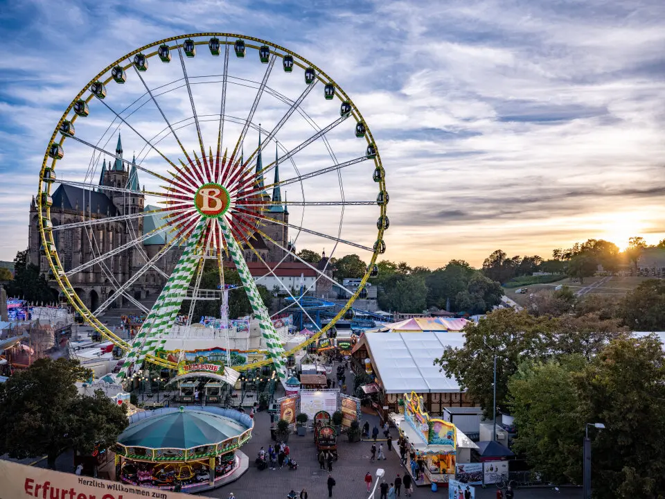 Oktoberfest: Η Γιορτή Μπίρας που Ενώνει Τον Κόσμο