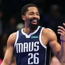 Spencer Dinwiddie: Ο Νικητής του NBA που Εξελίσσεται