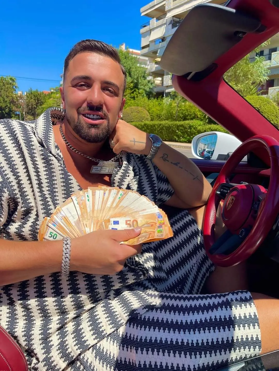 Η Αποχώρηση του Gio Kay από το Survivor: Όλα Τα Νέα