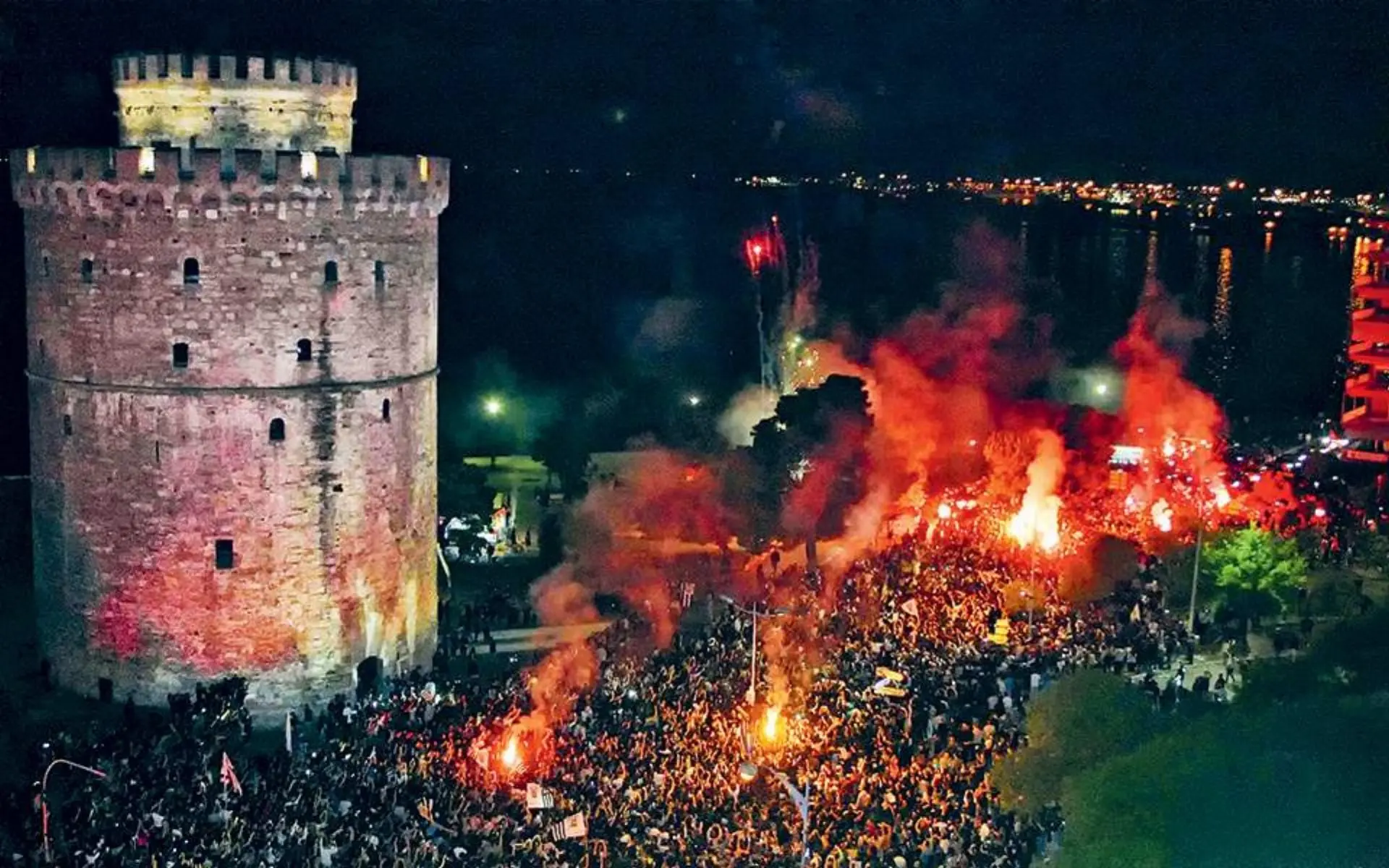 Εντυπωσιακή Αντιπαράθεση: Lyon vs PAOK