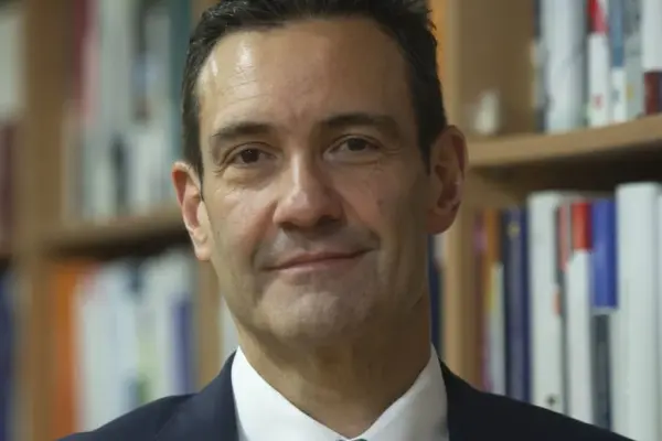 επιστήμονασ — GR news
